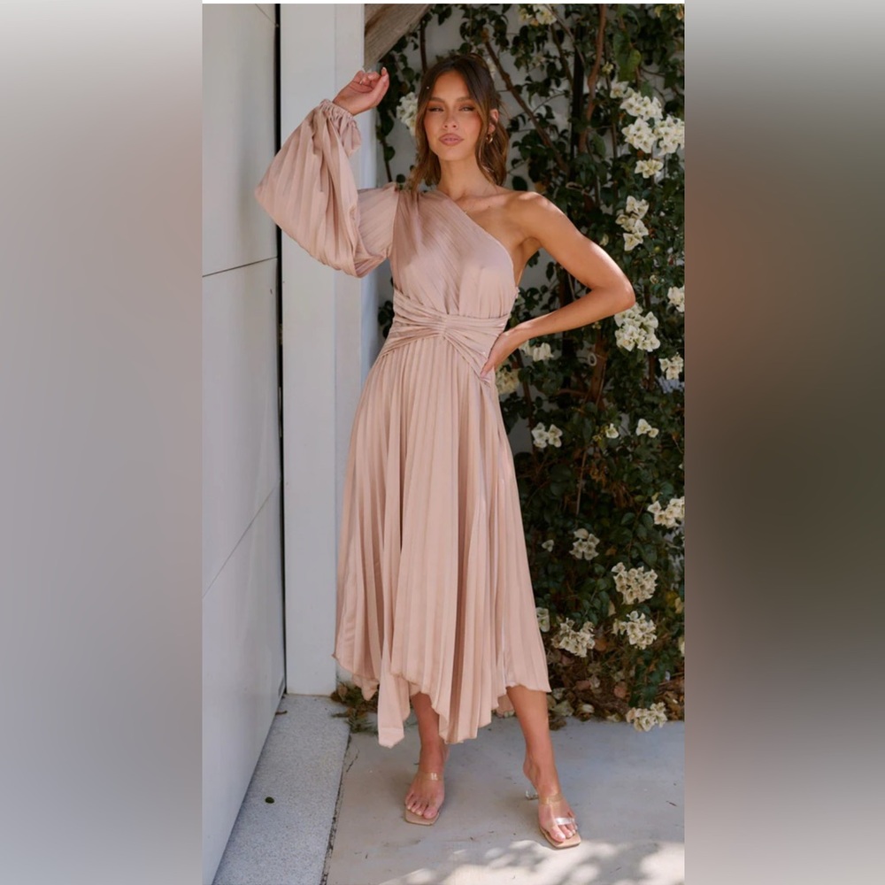 NWT Billy J Elegant One-Shoulder Dress - Picture 3 of 12